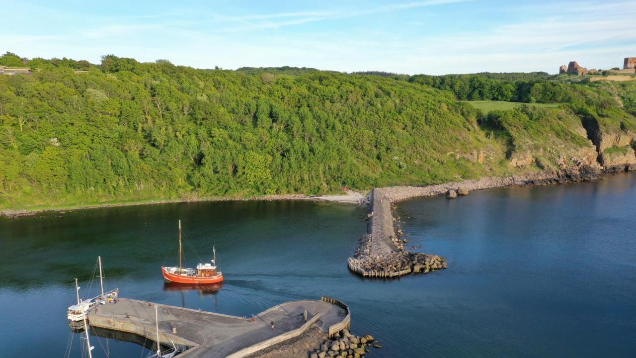Varra Water - Unique Boat Accomodation - Bornholm Neksø Exterior foto