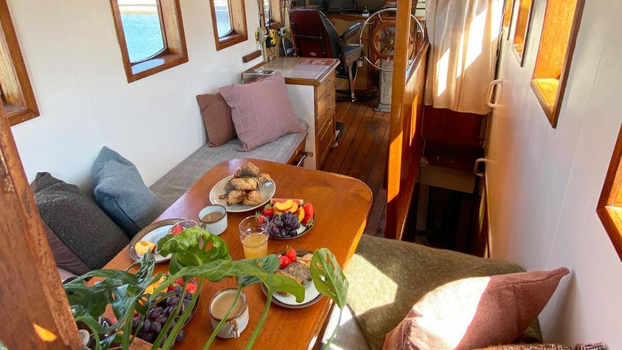 Varra Water - Unique Boat Accomodation - Bornholm Neksø Exterior foto