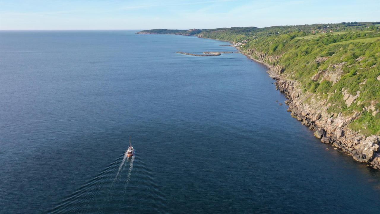Varra Water - Unique Boat Accomodation - Bornholm Neksø Exterior foto